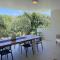 Pandanus Beach House - Direct Beach Access