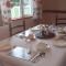 Church End Farm Bed and Breakfast - Hale