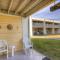 2 B, Three Bedroom Townhome