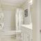 7 A, One Bedroom Condo