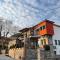 Evzin Hotel
