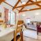 2 Bed in St. Austell oc-79594