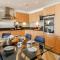 3 Bed in Torquay oc-a28109