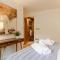 3 Bed in Torquay oc-a28109