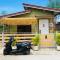 Olango Island - S&E-1 Tiny Guest House Fully Furnished with Hot Shower, Washer, Wi-Fi, Netflix & King-size Bed