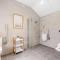 4 Bed in Scarborough oc-79522