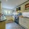 4 Bed in Lymington oc-nfl94