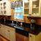 Wolf Laurel Bee Mountain Retreat - Pet Friendly