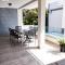 LUXURY MANDRE HOUSE