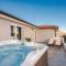 LUXURY MANDRE HOUSE