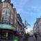 High Street 3BR city views near beach - Groups, Families, Contractors