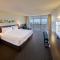 Cairns Harbourside Hotel