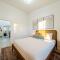 Brycegate Retreat. Stunning Views. Modern Comforts.