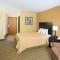 Econo Lodge Inn & Suites