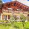 Holiday Home Chalet Reinhysi by Interhome