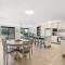 Best Location in Woorim - Ocean Front Pool