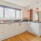 3 Bed in Bala oc-bow26