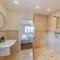 7 Bed in Caerwys oc-58357