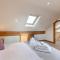 7 Bed in Caerwys oc-58357