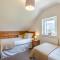 7 Bed in Caerwys oc-58357