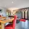 3 Bed in Bala oc-bow162