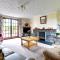 3 Bed in Fishguard oc-wav276