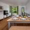 3 Bed in Abersoch oc-9penyb