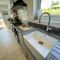 5 Bed in Gower oc-hh101