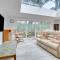 4 Bed in Harmans Cross oc-wy278