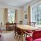 4 Bed in Harmans Cross oc-wy278