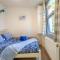 2 Bed in Beaumaris oc-wai218