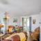 2 Bed in Beaumaris oc-wai218