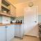 2 Bed in Port Eynon oc-hh2104