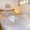 3 Bed in Helford oc-hcwedn