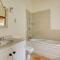 2 Bed in Langham oc-1732