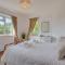 5 Bed in Mundesley oc-2189