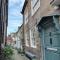 3 Bed in Robin Hoods Bay oc-r041