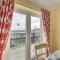 4 Bed in Port Eynon oc-hh9905