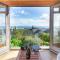 3 Bed in Mousehole oc-bumble