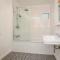 4 Bed in Trevone oc-p00696