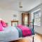 2 Bed in Mousehole oc-threeb