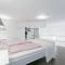 Sleek Minimalist Studio at Inner City - 布达佩斯