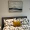 No1 - The Marilyn, Executive Flat Town Centre