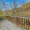River Time Cabin - Riverfront, Hot Tub, Screen Porch, Fishing, Games, View, 3 King Beds