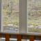 River Time Cabin - Riverfront, Hot Tub, Screen Porch, Fishing, Games, View, 3 King Beds