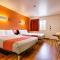 Super 8 by Wyndham Petaluma