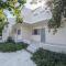 Orange Grove Suites