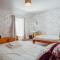 The Manor House - Uk6741