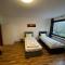Studio Apartment mit Balkon