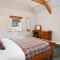 Beudy Howel - beautiful barn conversion with fire pit, close to beaches